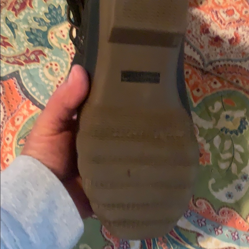 Sperry - Picture 3 of 4